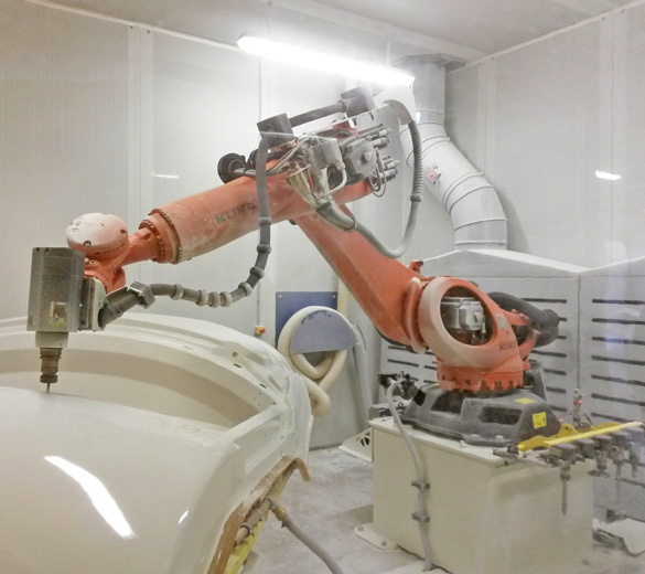 Industrial robot for trimming process - GEBE2