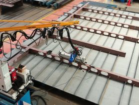Robotic welding cell - GEBE2